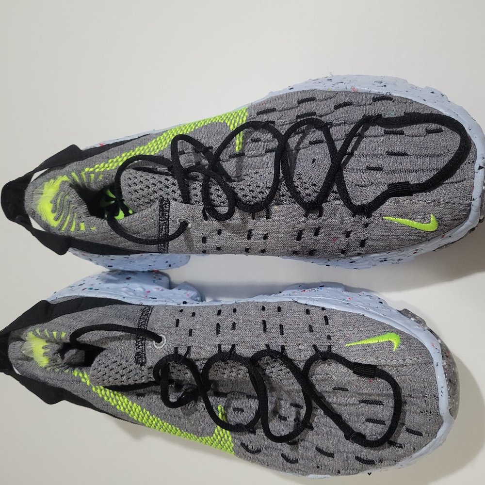 W Nike space Hippie 04